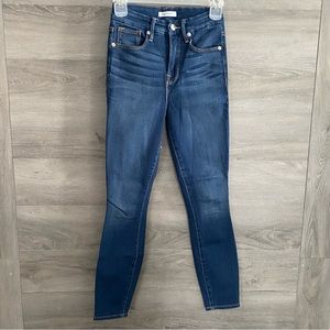 Good American Good Waist Crop